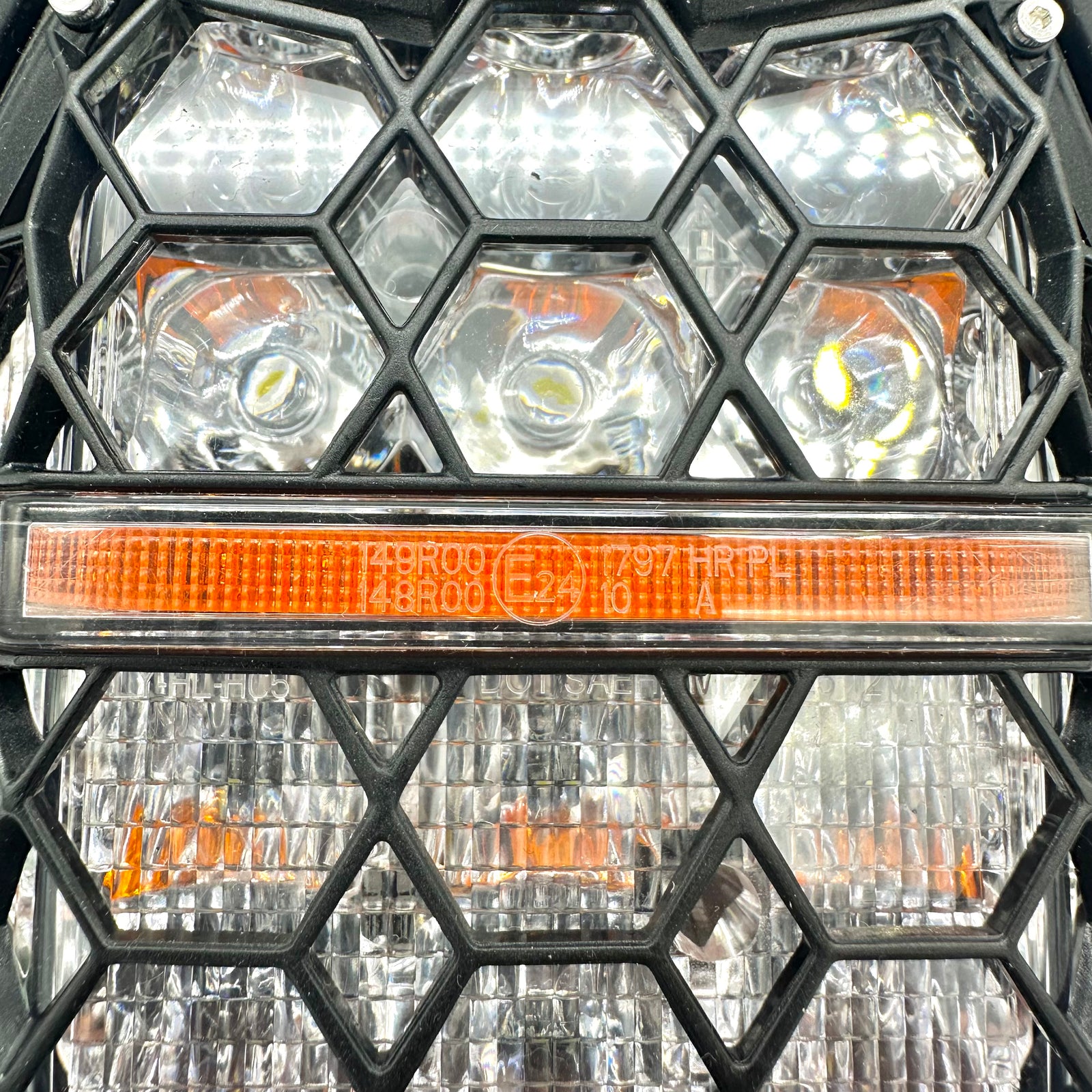 Yamaha XVS650 V-star Custom - Honeycomb LED headlight insert 5.75”