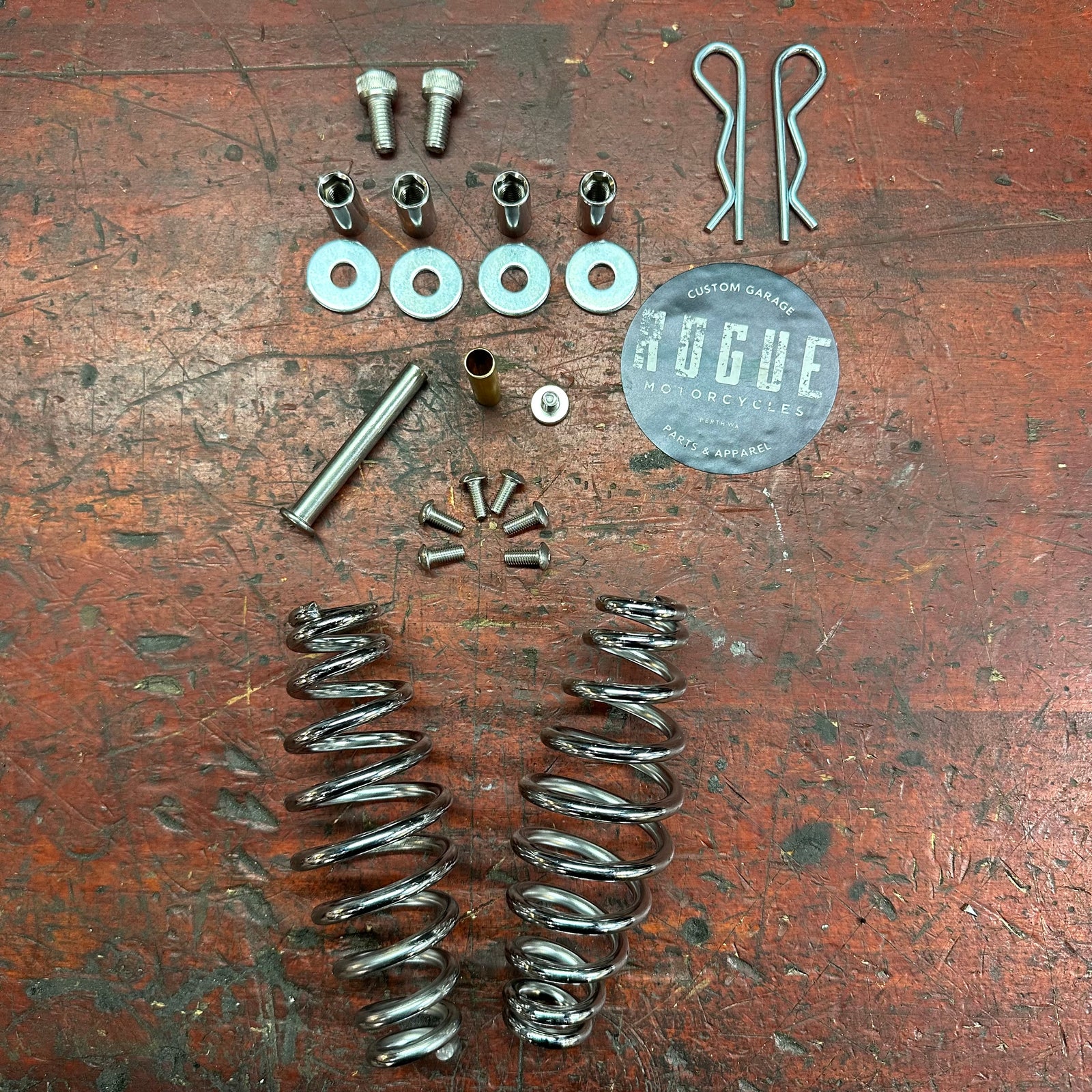 BMW R18 sprung bobber seat kit