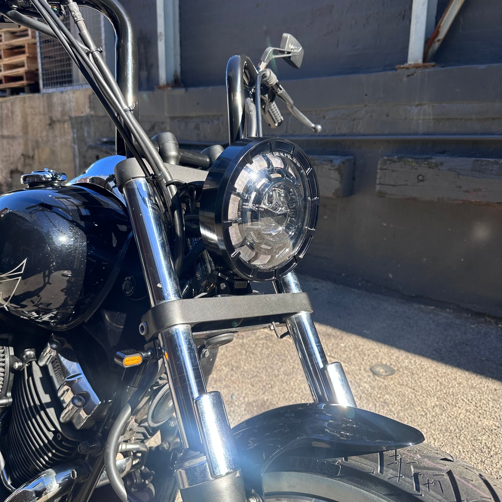 Billion 7” Fat Boy Rim-style billet Headlight