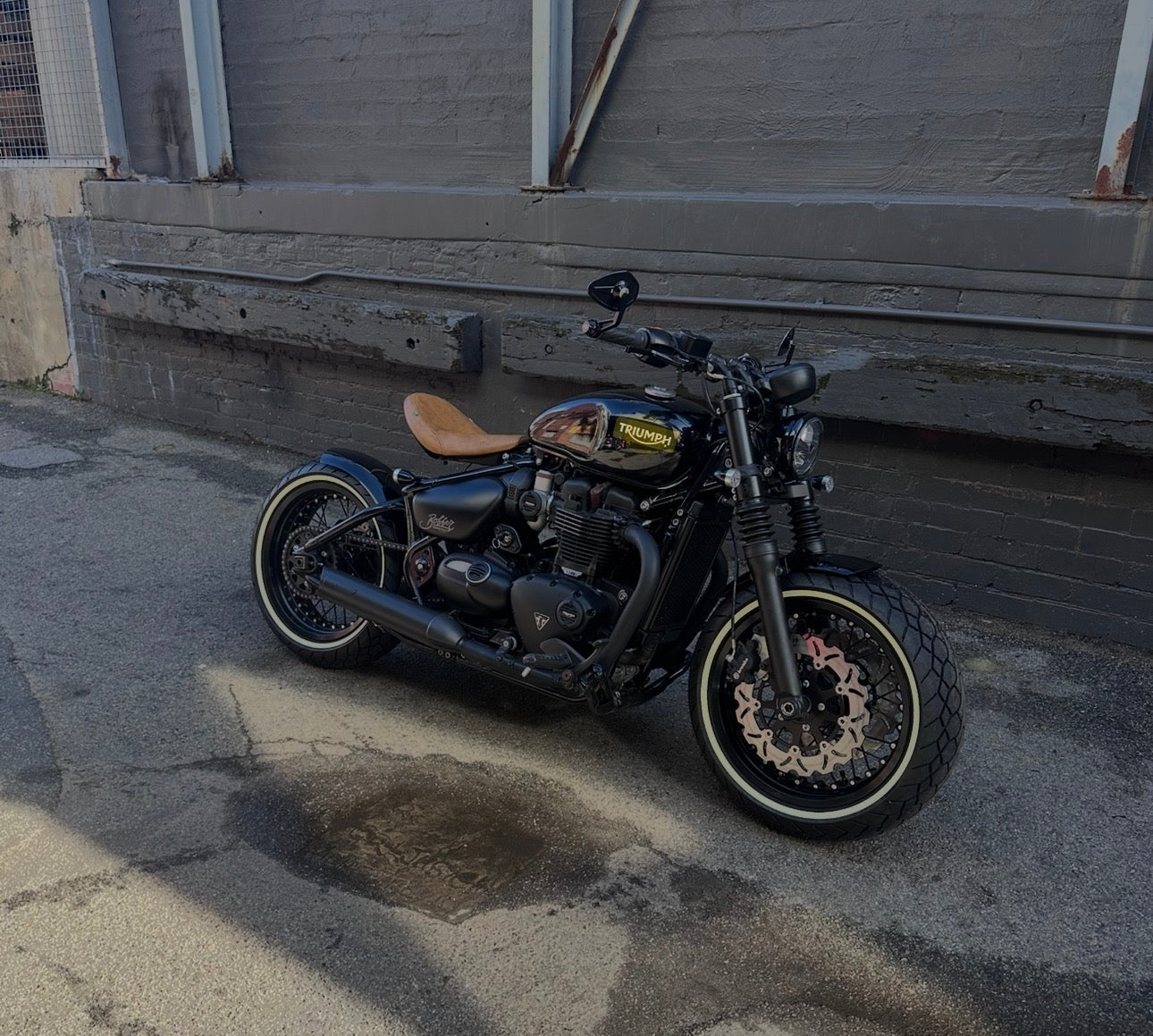 Triumph Bobber 1200 Wide wheels