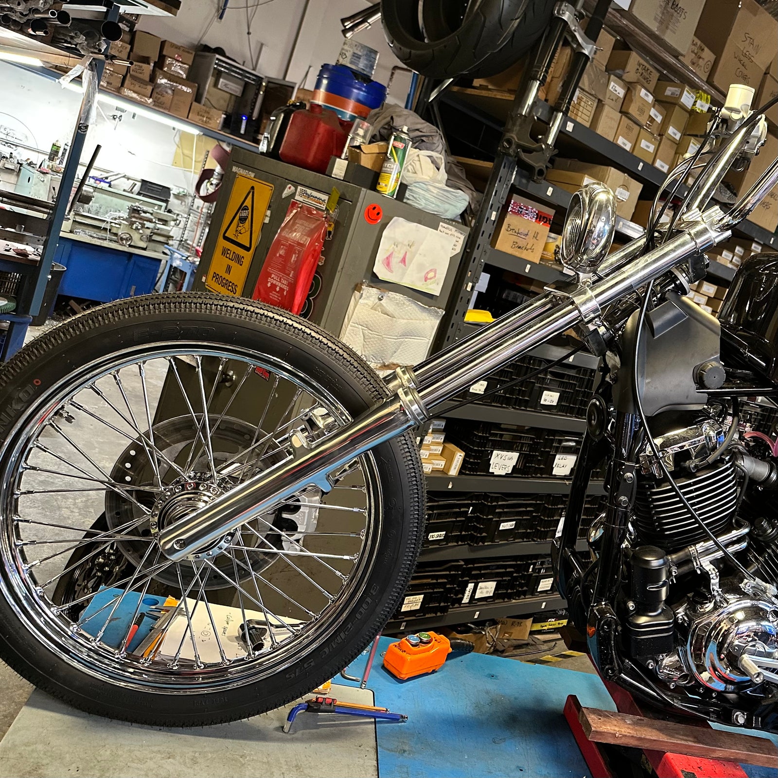 40 spoke 21x2.15 narrow Harley Sportster / narrow V-Star 650 chrome wheel