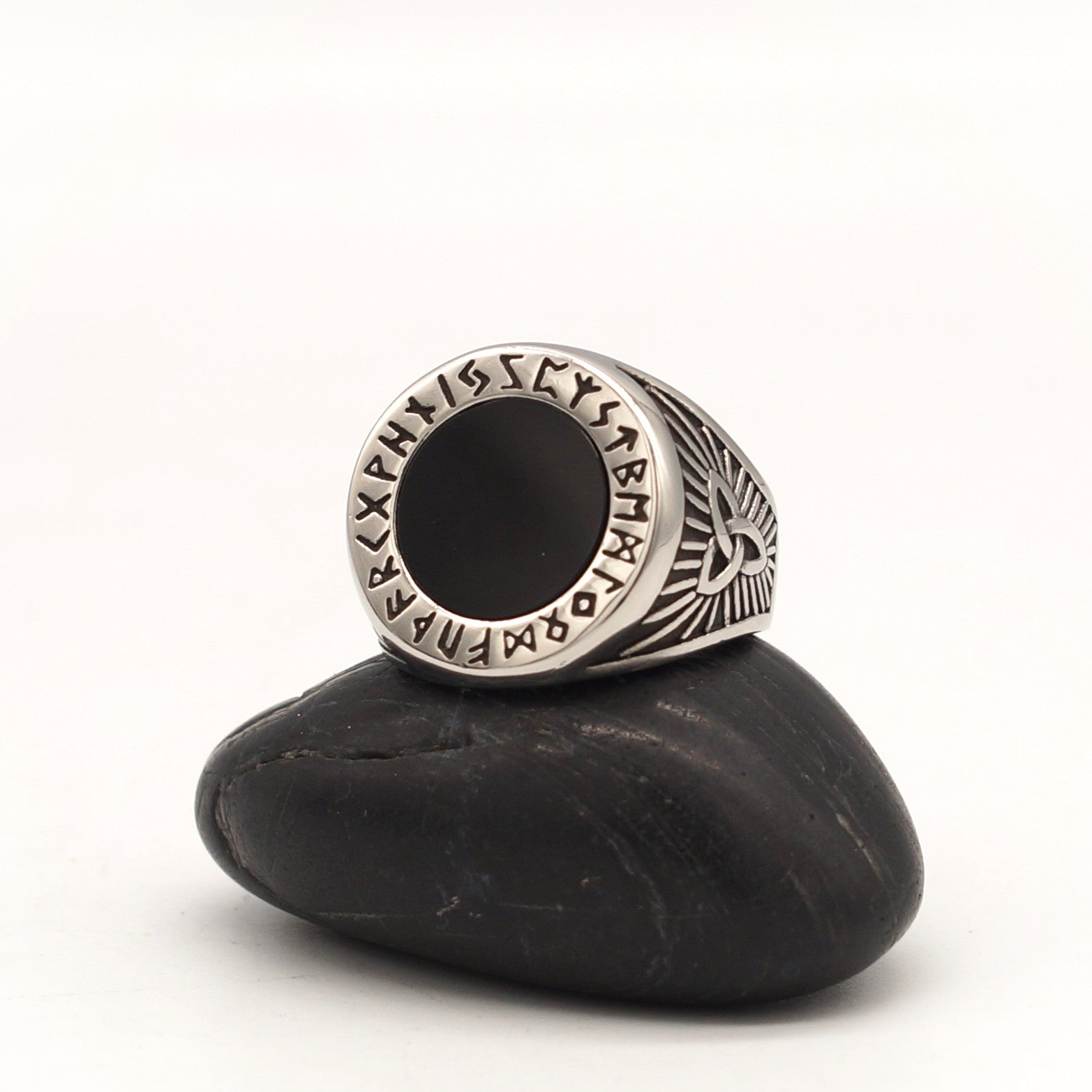 OBSIDIOUS Ring