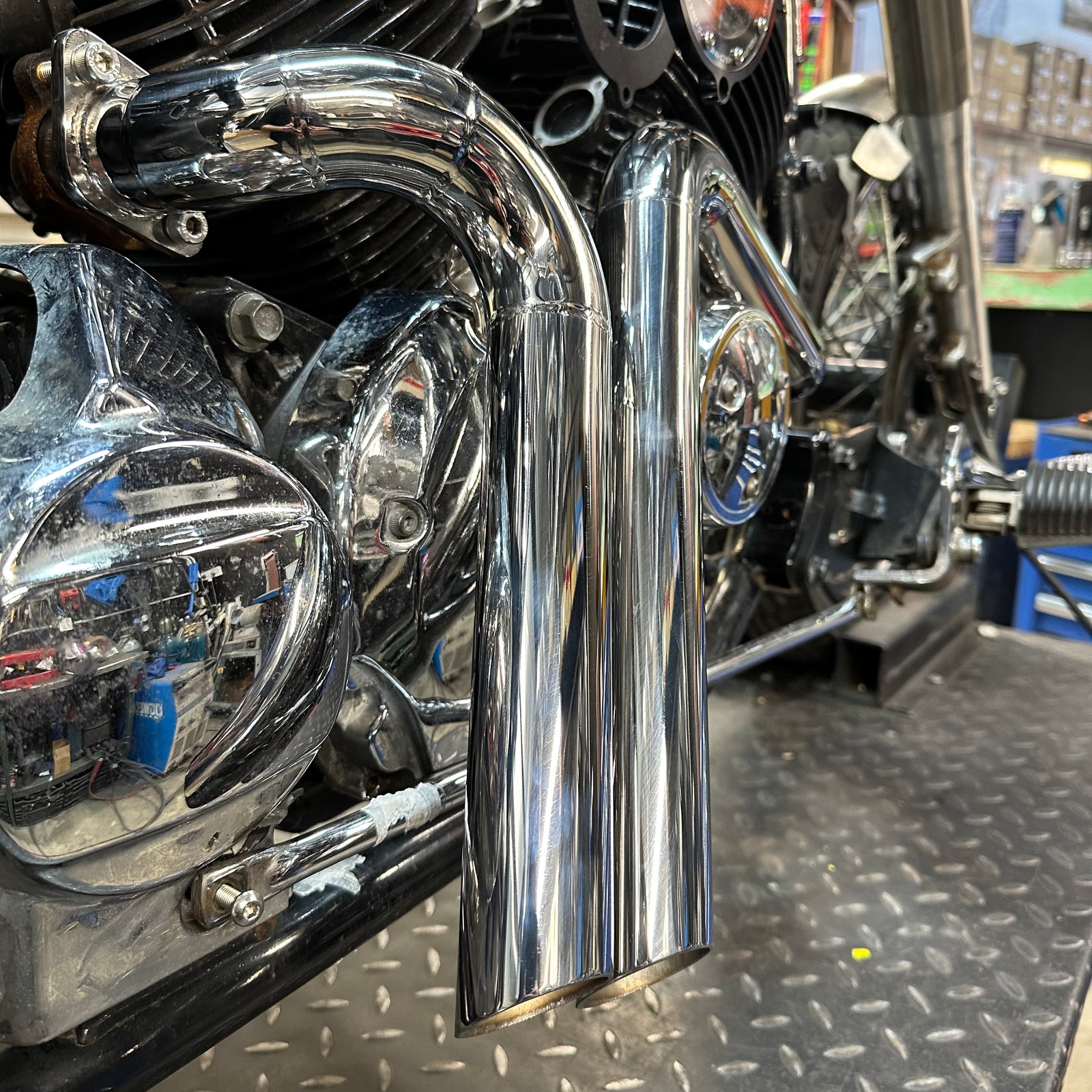 Yamaha XVS650 V-star - Stainless Exhaust "Short Bob” HyperCharger