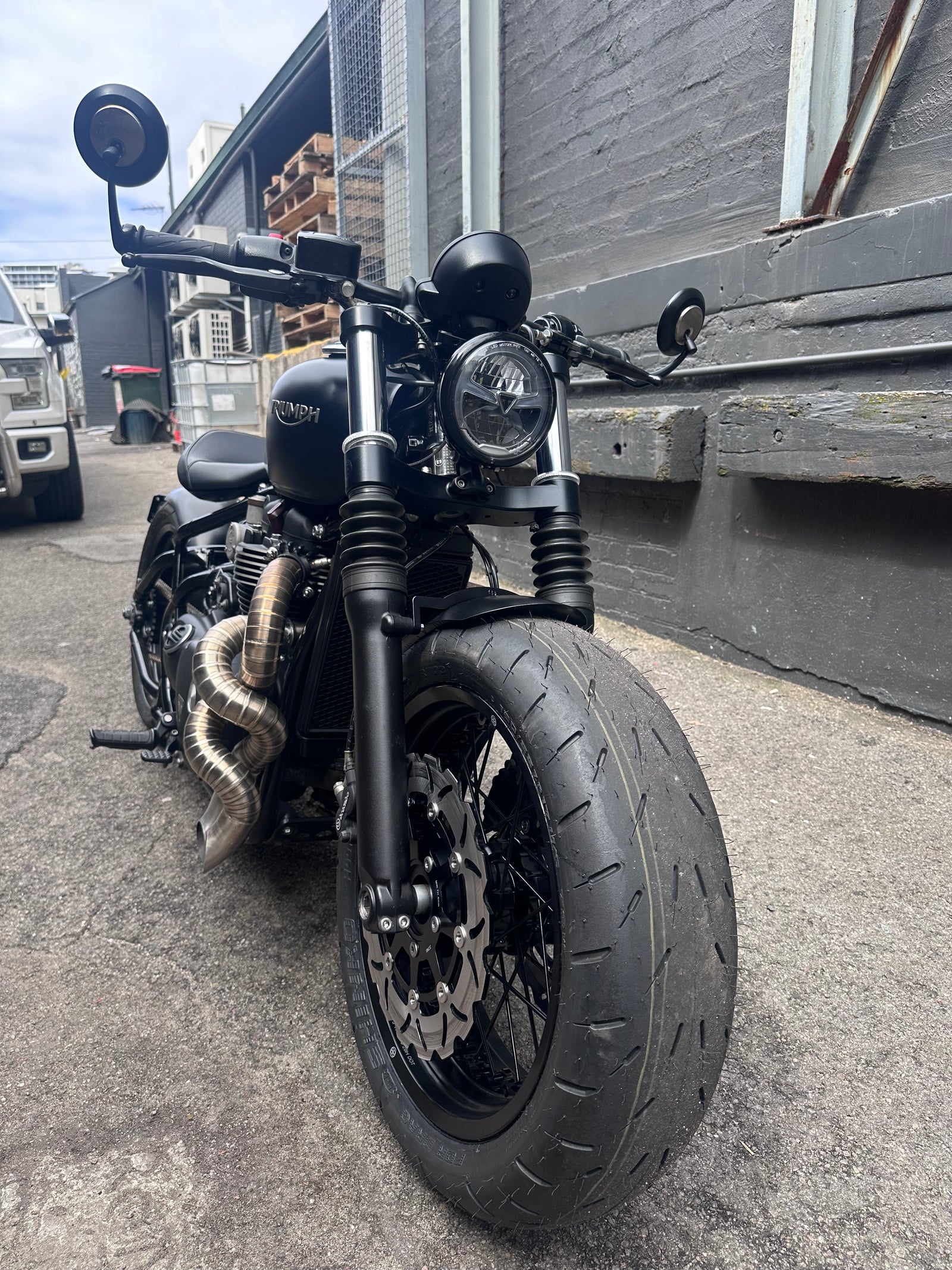 2018 Triumph Bobber Black Billion Wide Wheel