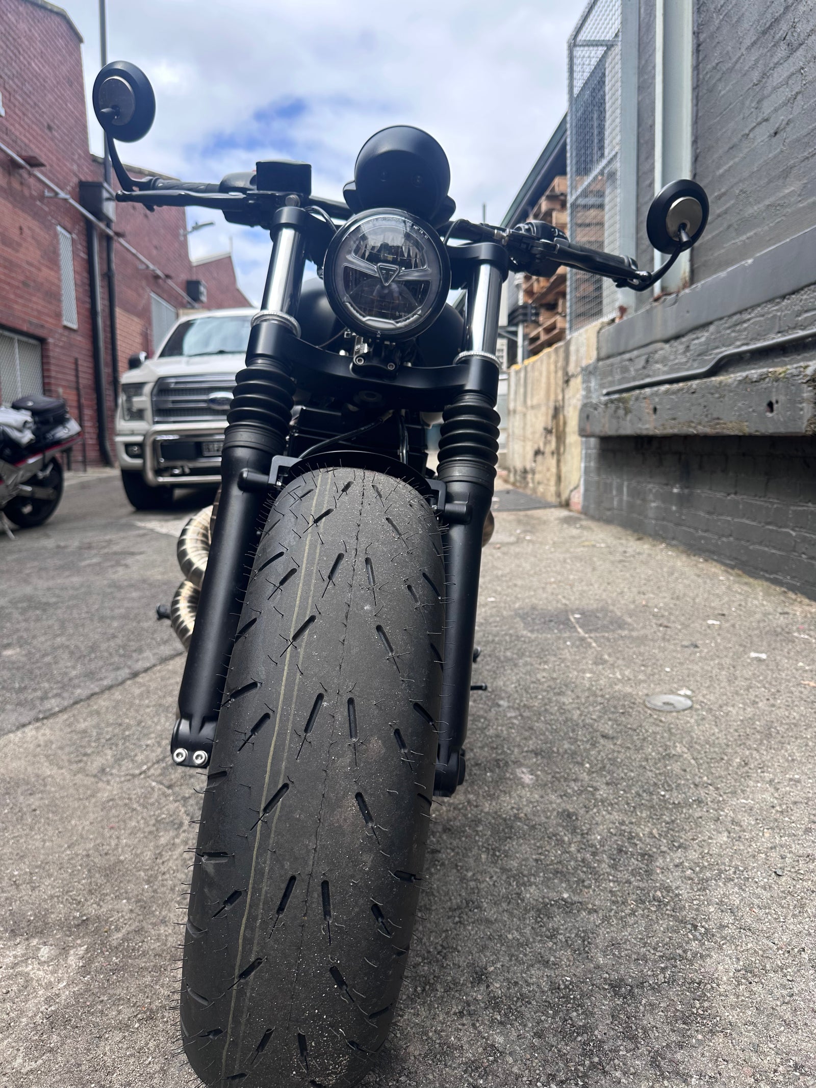 2018 Triumph Bobber Black Billion Wide Wheel
