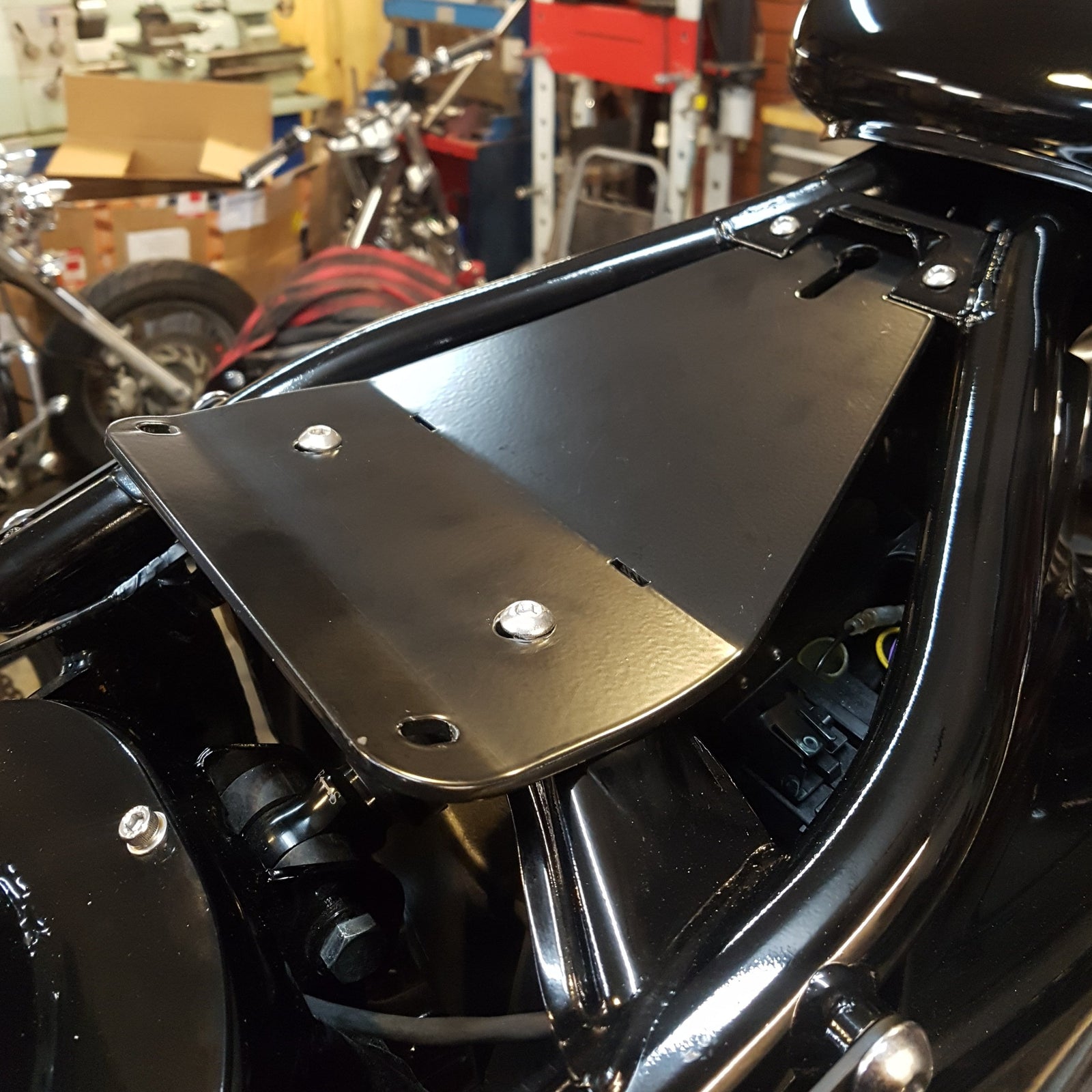 yamaha xvs650 bobber kit fender mudguard biltwell seat solo stainless headers exhaust rogue motorcycles wa western australia perth custom chopper v-star classic