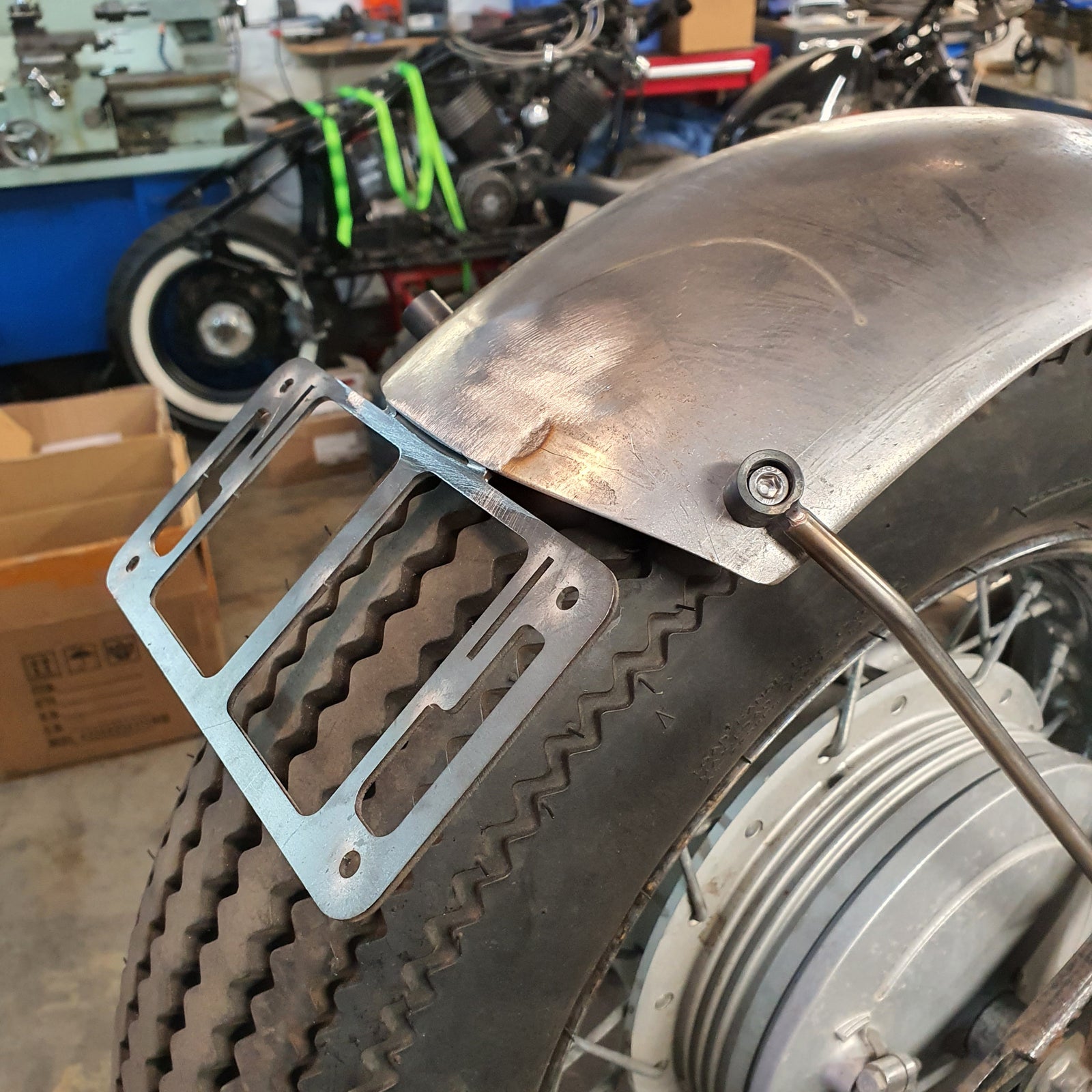 Xvs650 custom classic rogue motorcycles rear fender kit vstar v-star dragstar 1100 950 honda bobber license plate holder yamaha perth australia