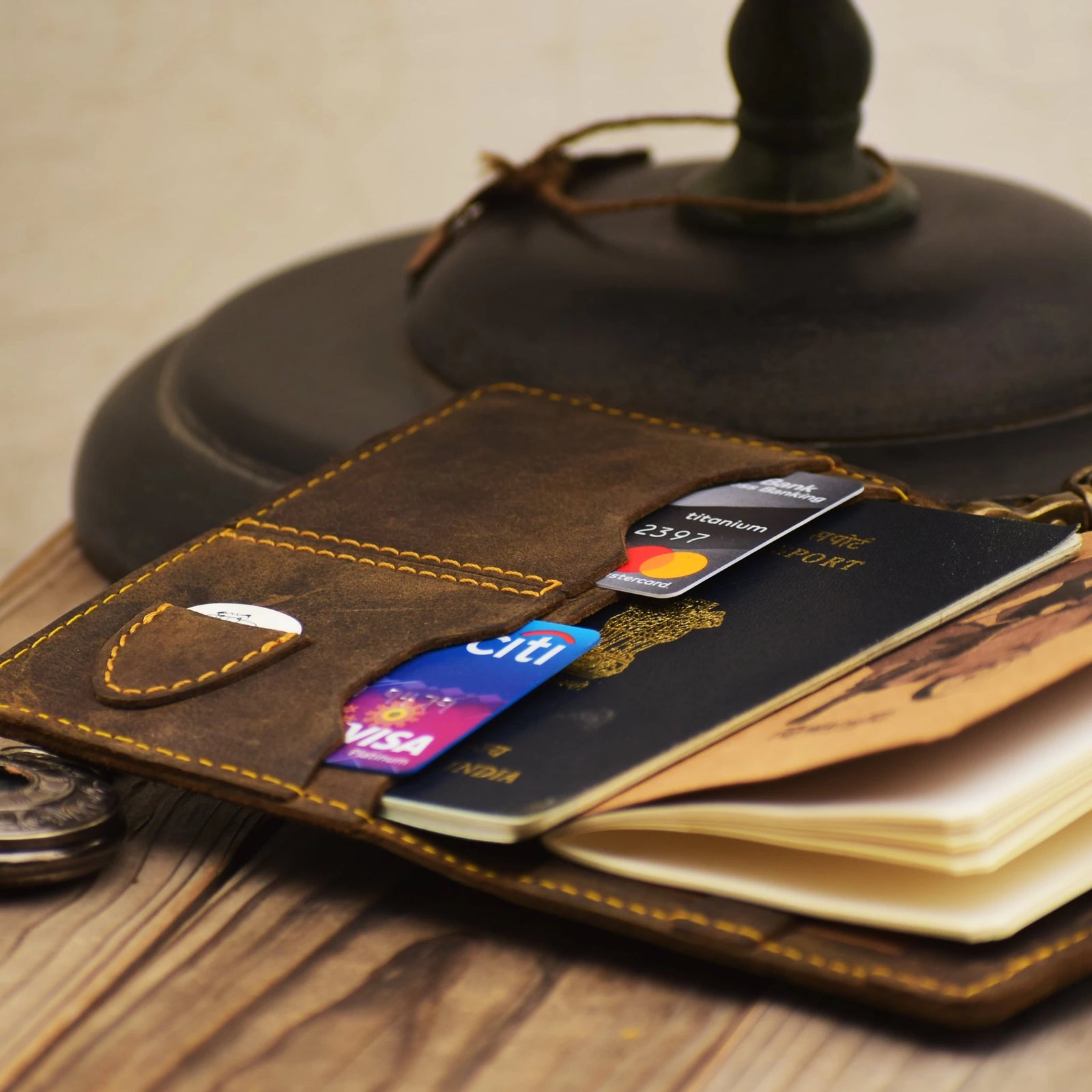 EXPLORER NOTEBOOK WALLET - BROWN