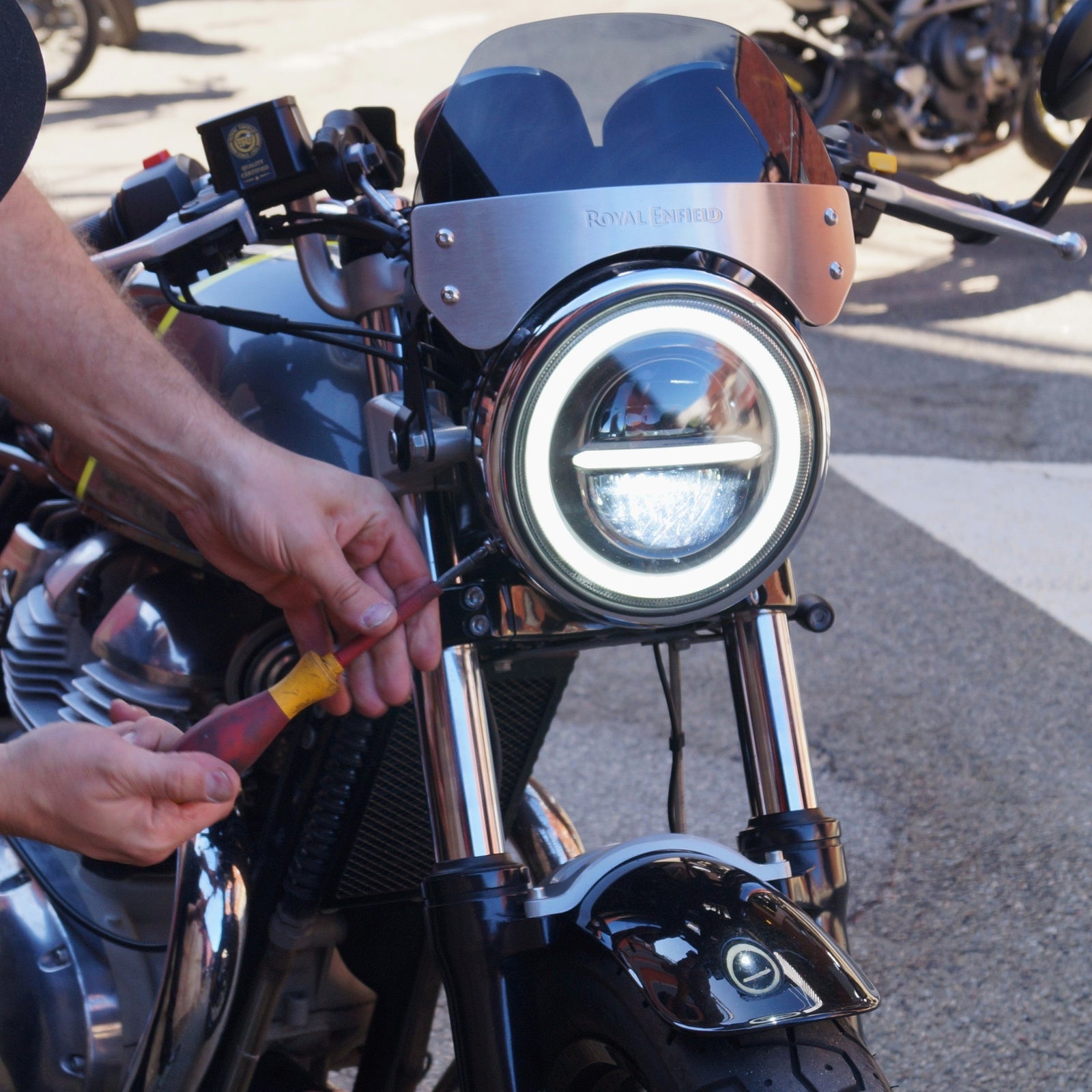 Rogue motorcycles 7" led headlight daytime daymaker h4 custom cafe racer tracker perth australia royal enfield 650