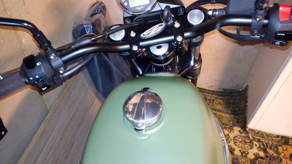 rogue motorcycles perth wa australia tank cap fuel monza flip up triumph harley davidsoncafe racer tracker brat