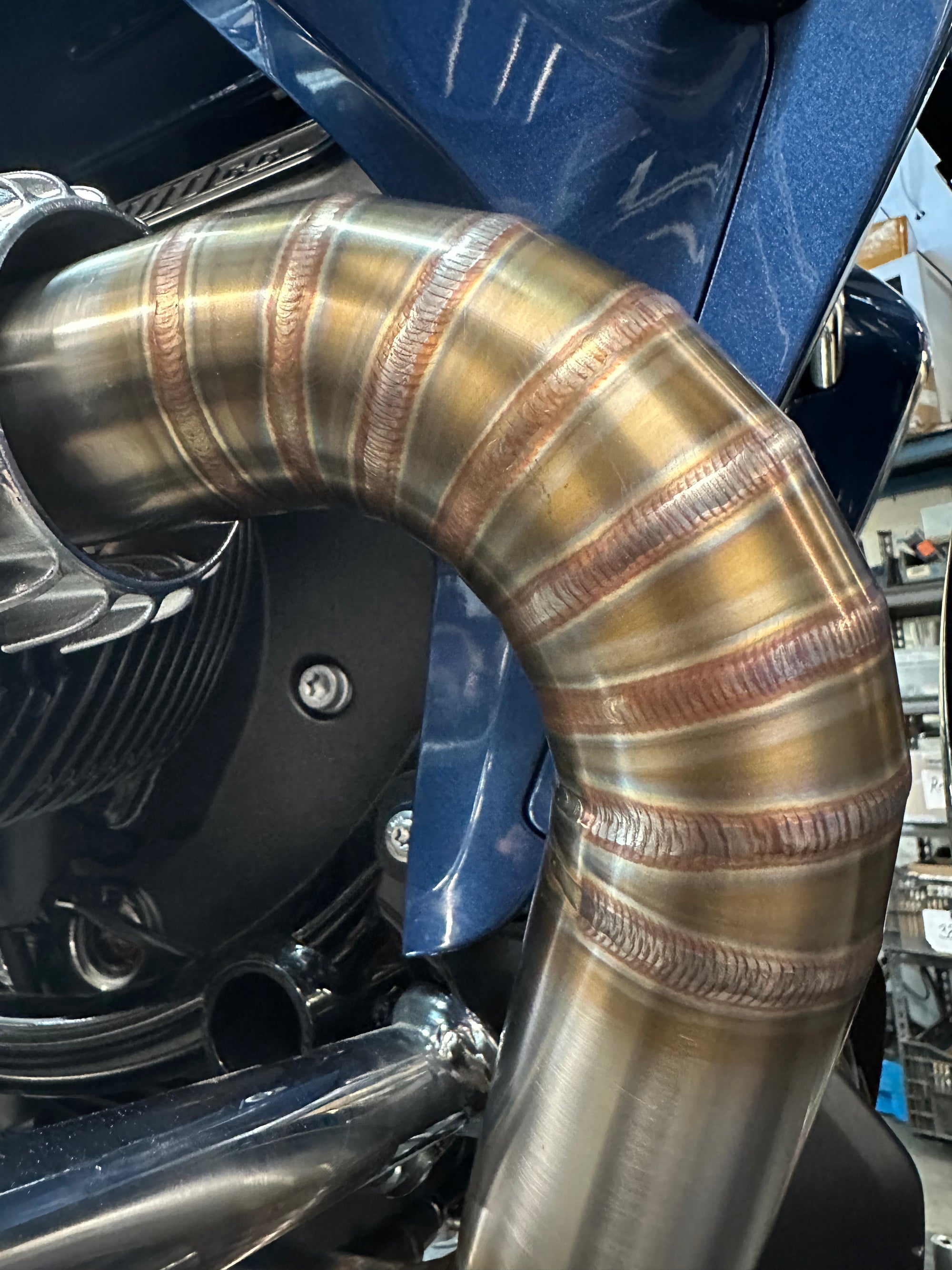 BMW R18 custom exhaust Transcontinental Bagger Roctane