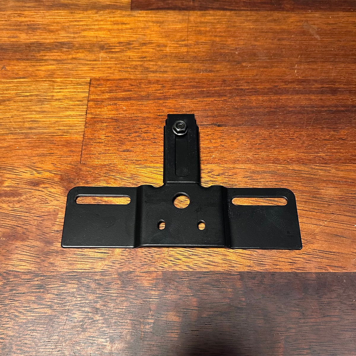 Adjustable license plate holder