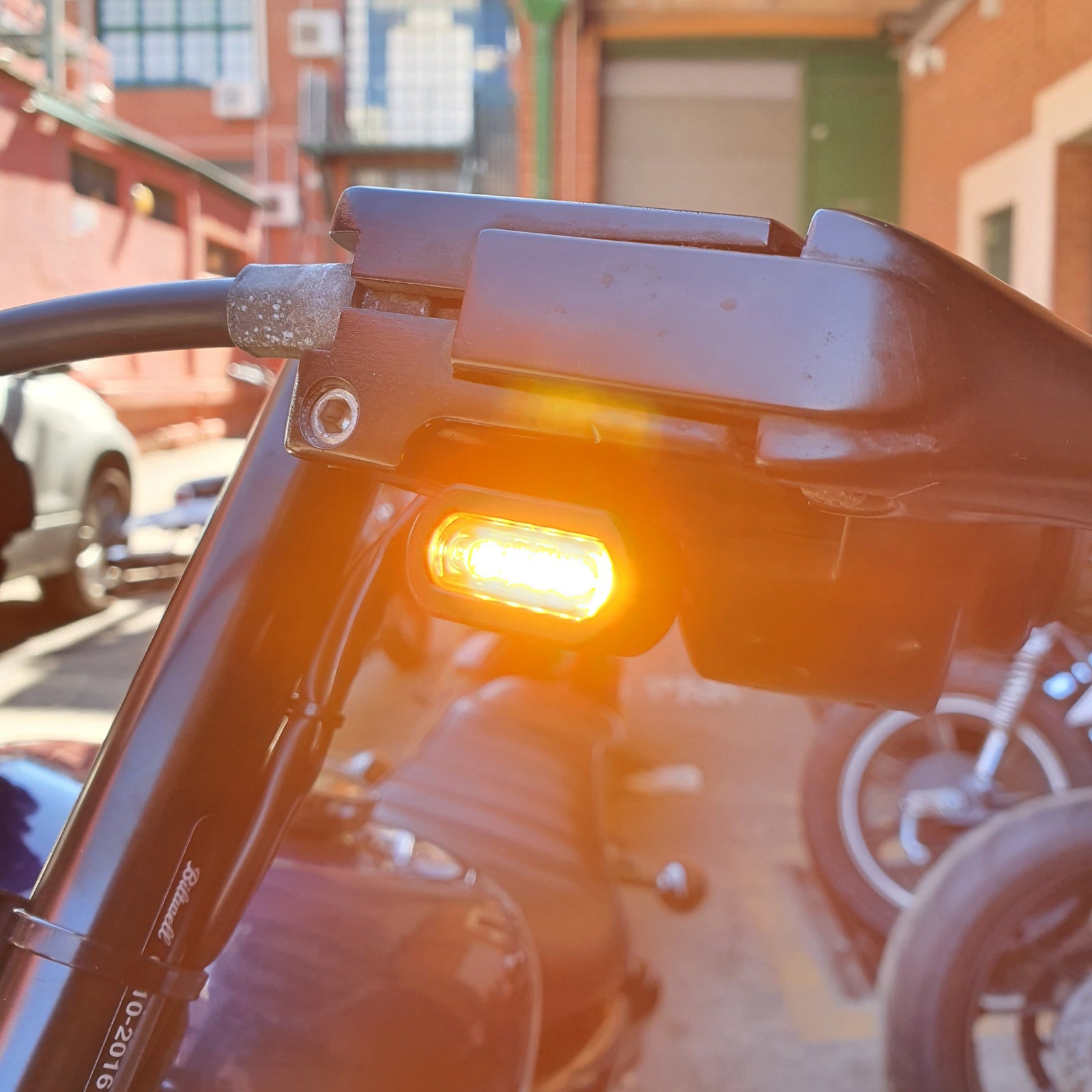 Handlebar indicators amber led black