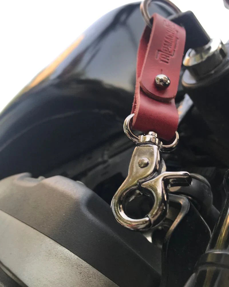 KEY FOB WITH METALLIC HARDWARE