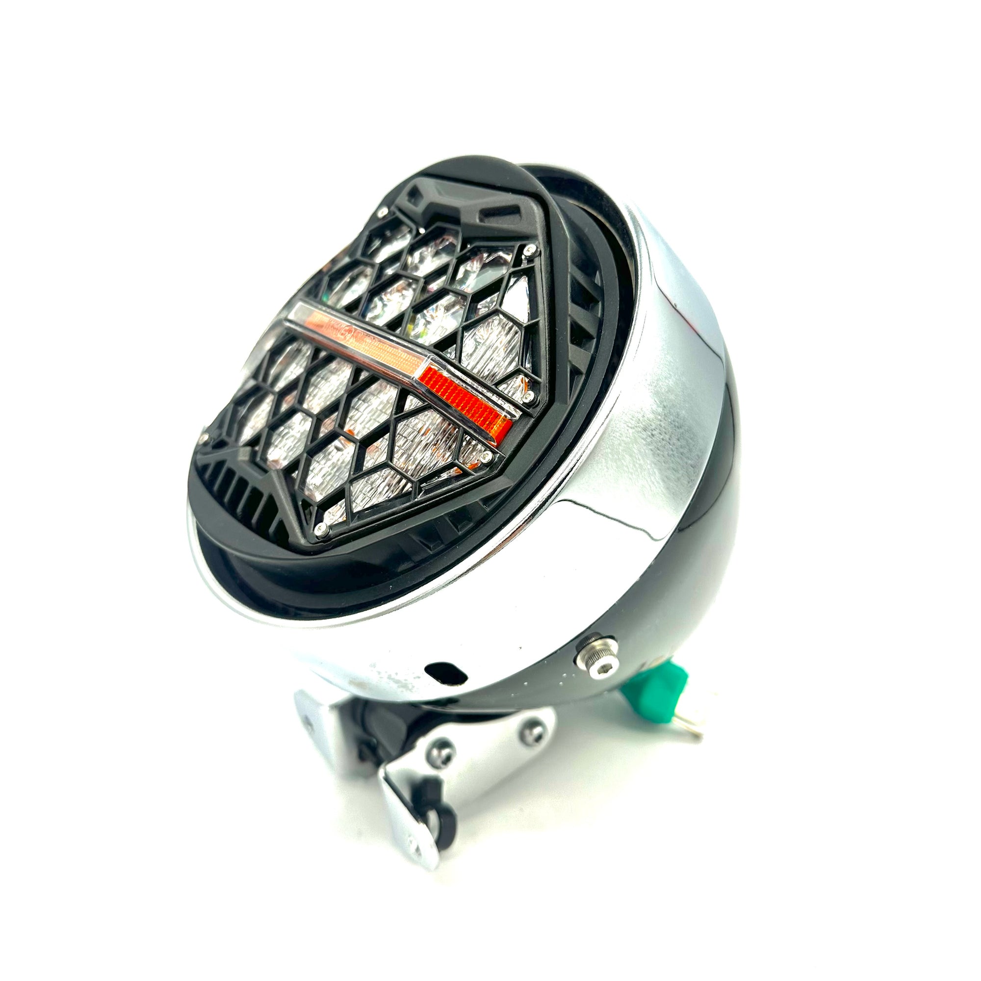 Yamaha XVS650 V-star Custom - Honeycomb LED headlight insert 5.75”