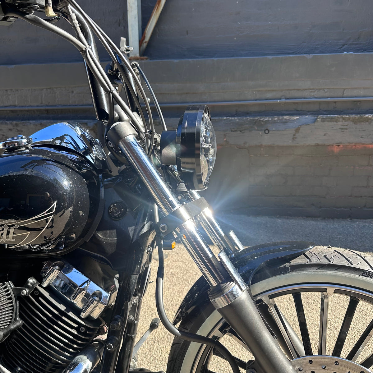 Billion 7” Fat Boy Rim-style billet Headlight