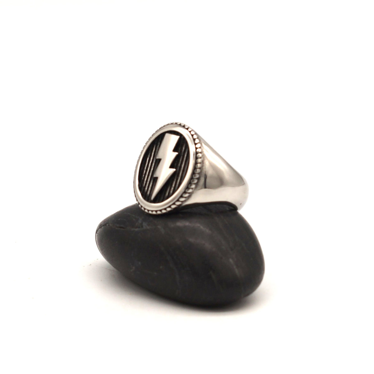 RIDE THE LIGHTNING Ring