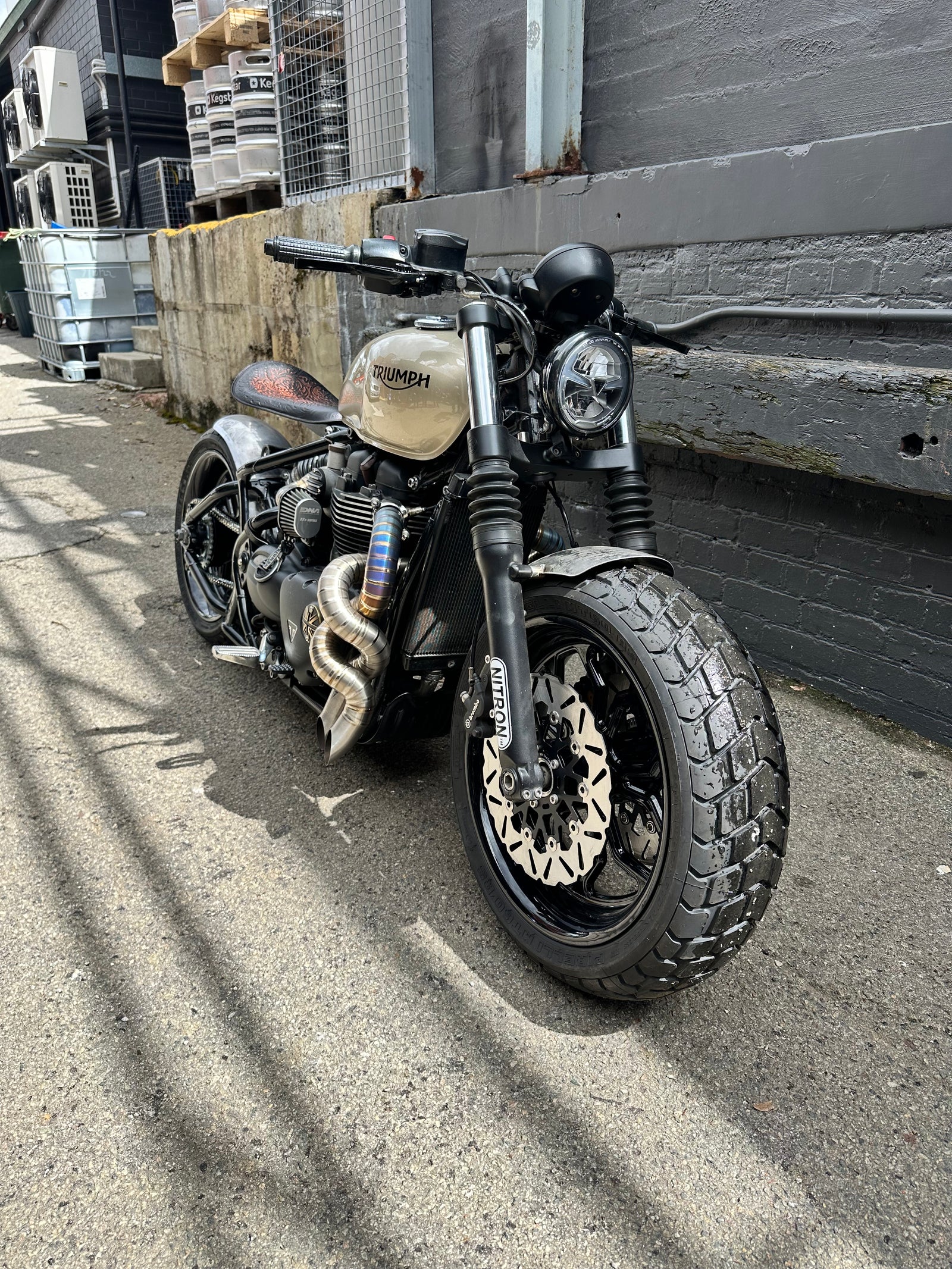 Triumph Bobber 1200 Wide wheels