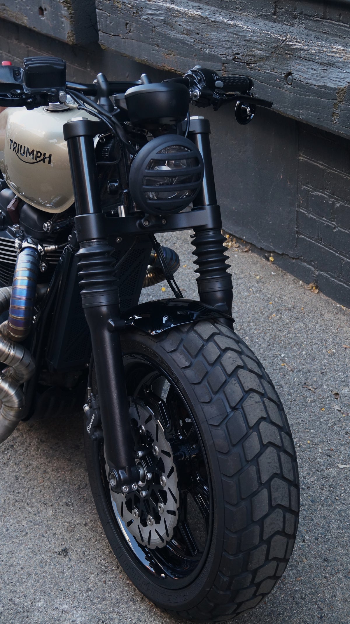 Triumph Bobber 1200 Wide wheels