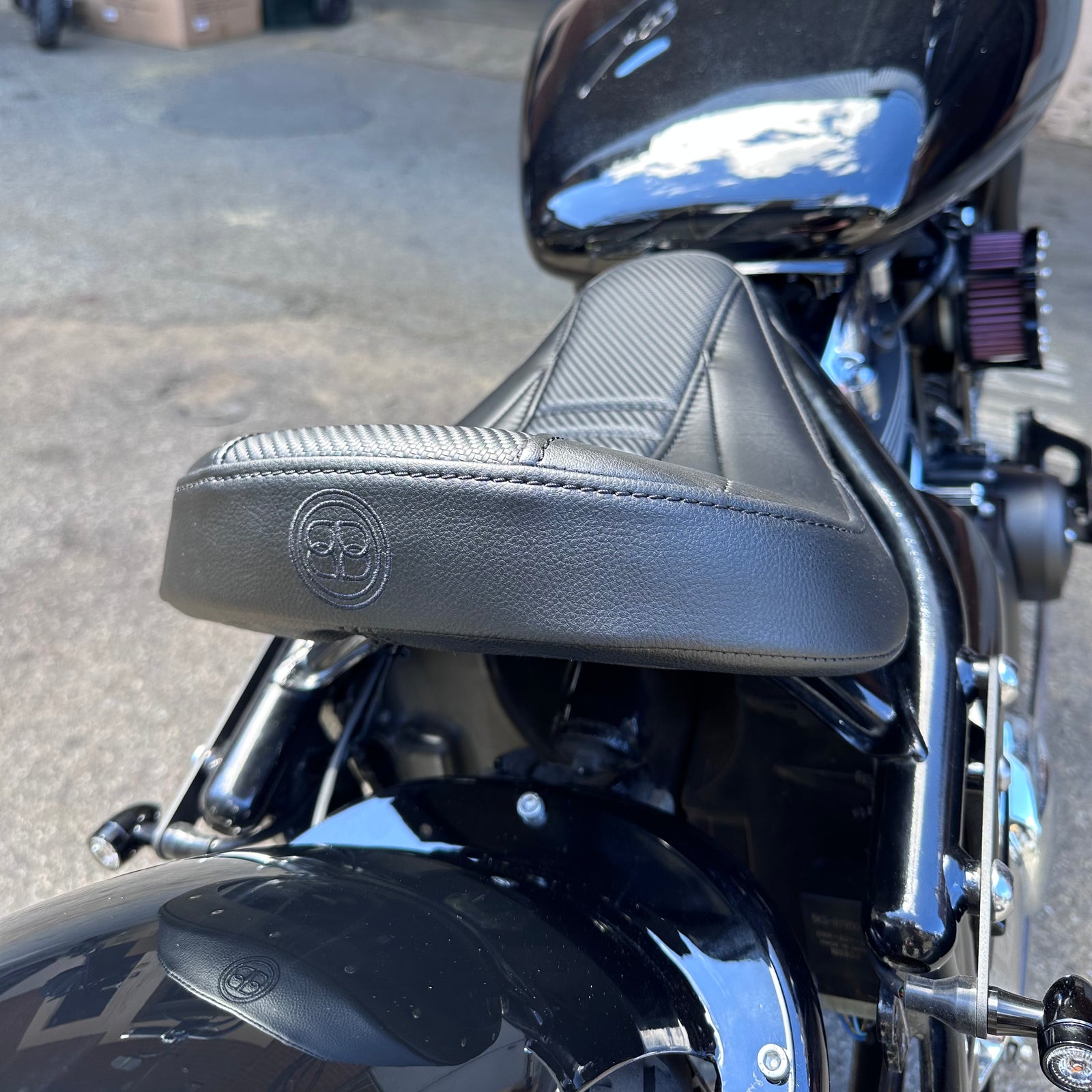 Yamaha V-Star XVS BILLION bobber seat 3.0