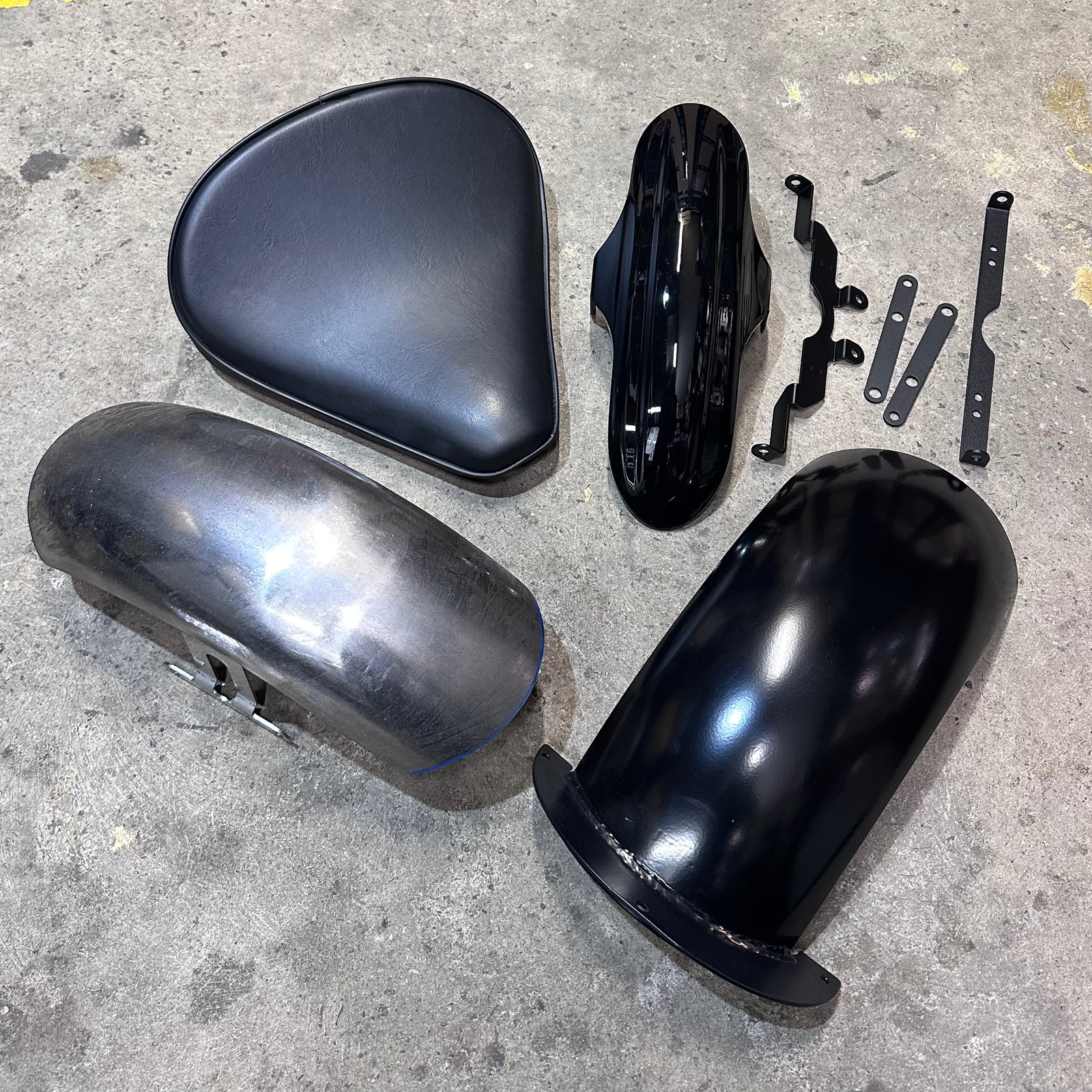Yamaha XVS650 V-star - COMPLETE Bobber Kit