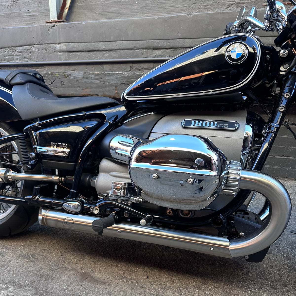 BMW R18 “Strawberry Bombs” slip on system