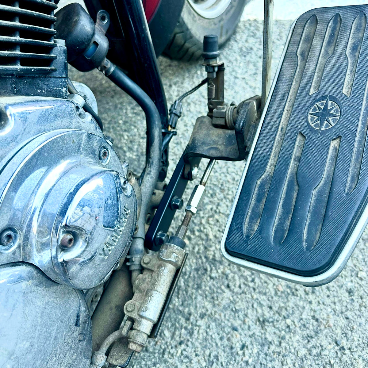 Yamaha V-star XVS 1100 4” forward control extension