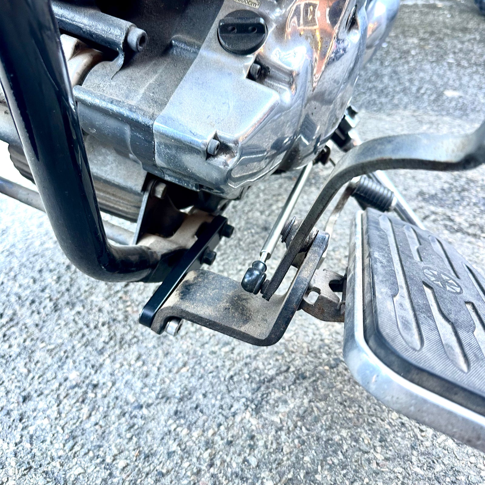 Yamaha V-star XVS 1100 4” forward control extension