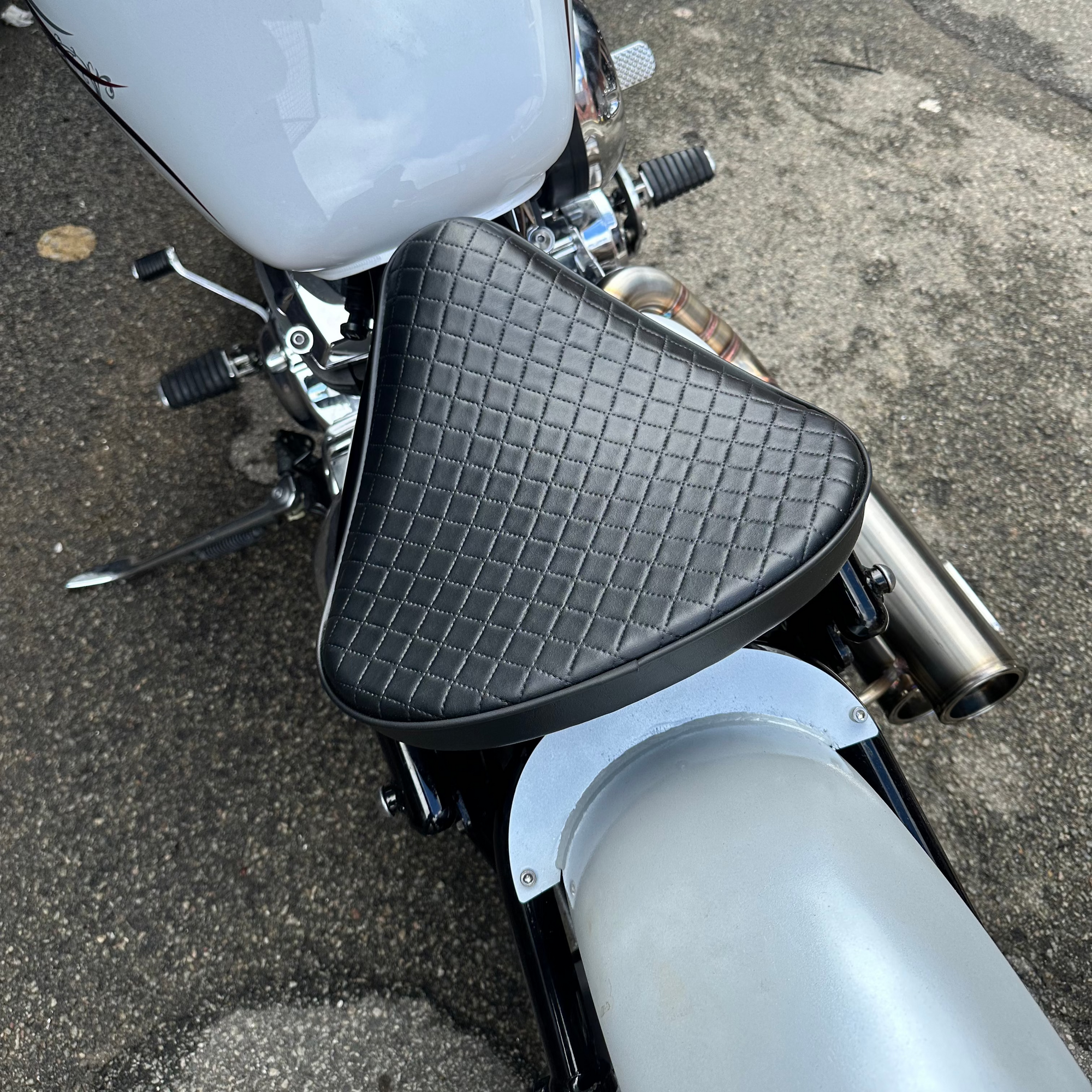 yamaha xvs650 v-star custom bobber seat conversion  rogue motorcycles perth