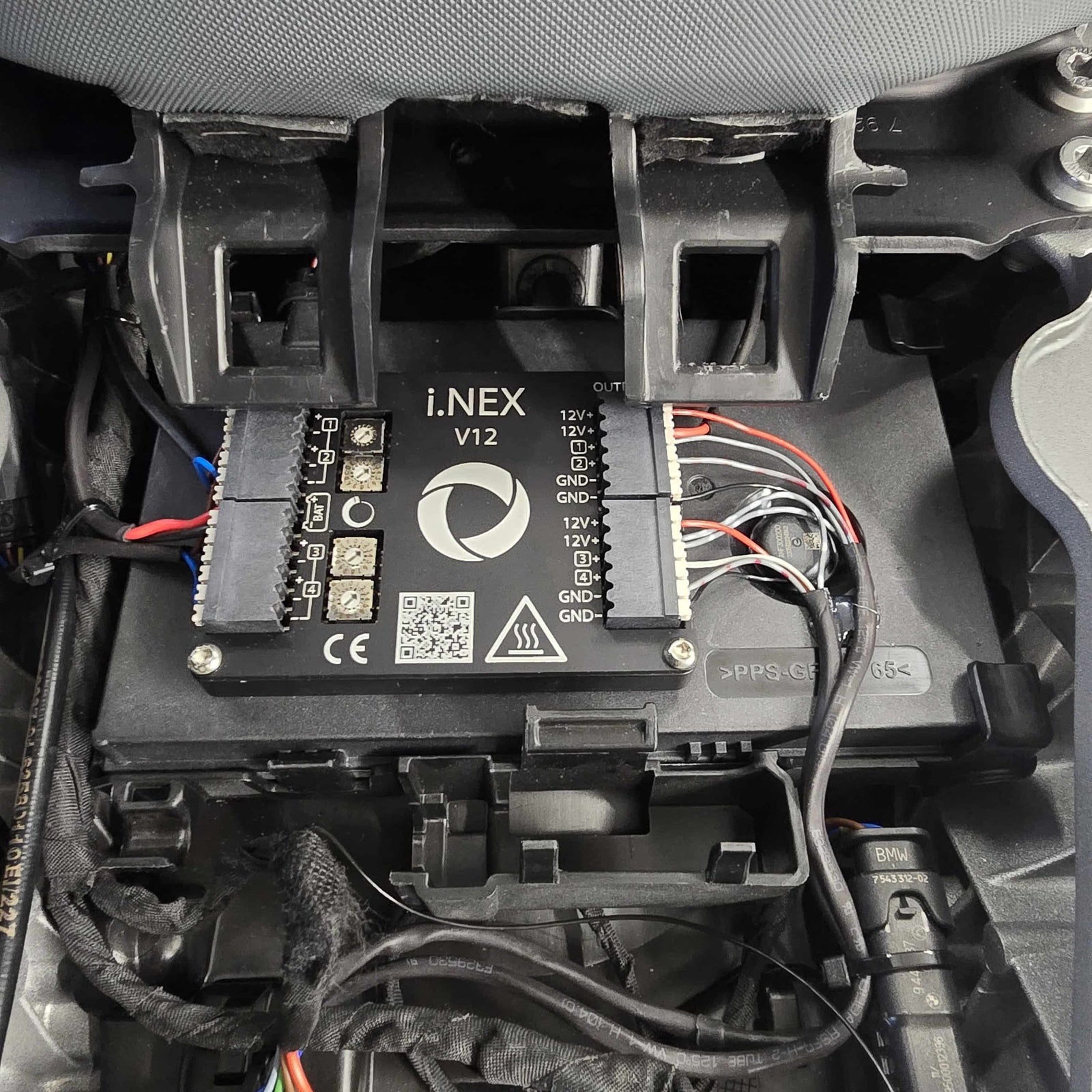 i.NEX - The electronic universal solution for motorcycle lights