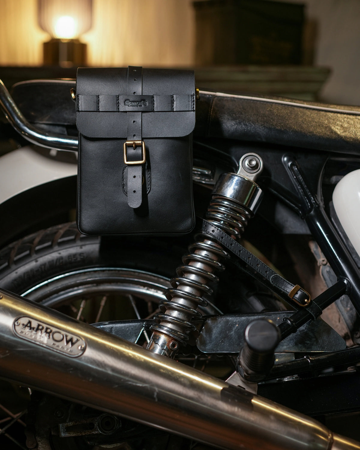 MOTO SLING BAG