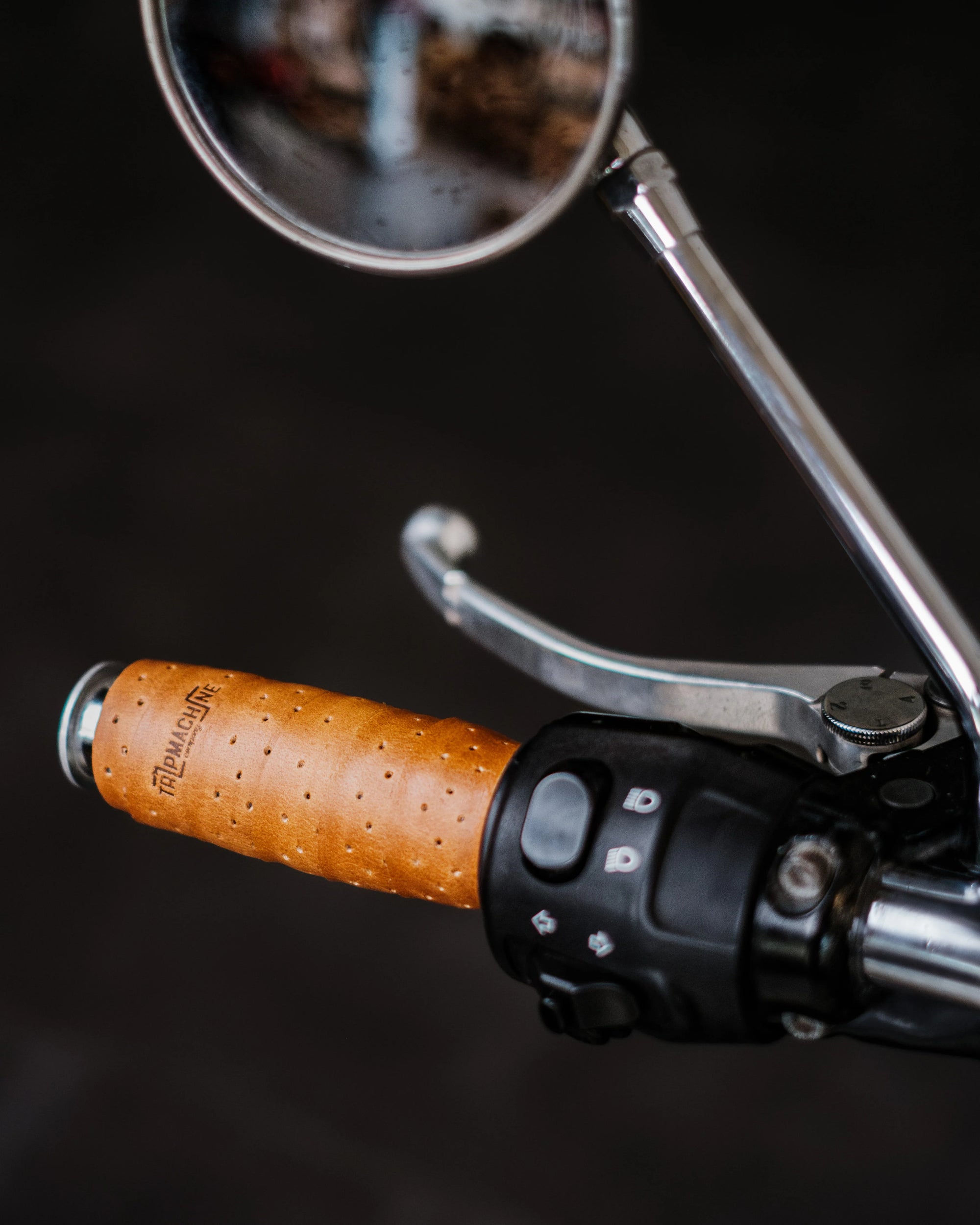 Grips Wrap - Vintage Tan Perforated