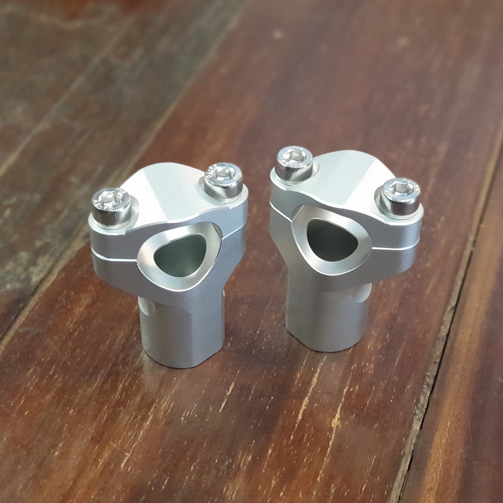 28.6mm (1 1/8") Fat Bar Riser (Silver)