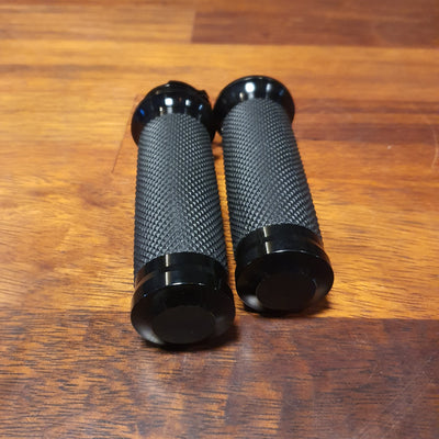 1" black anodised aluminium grips - knurled rubber