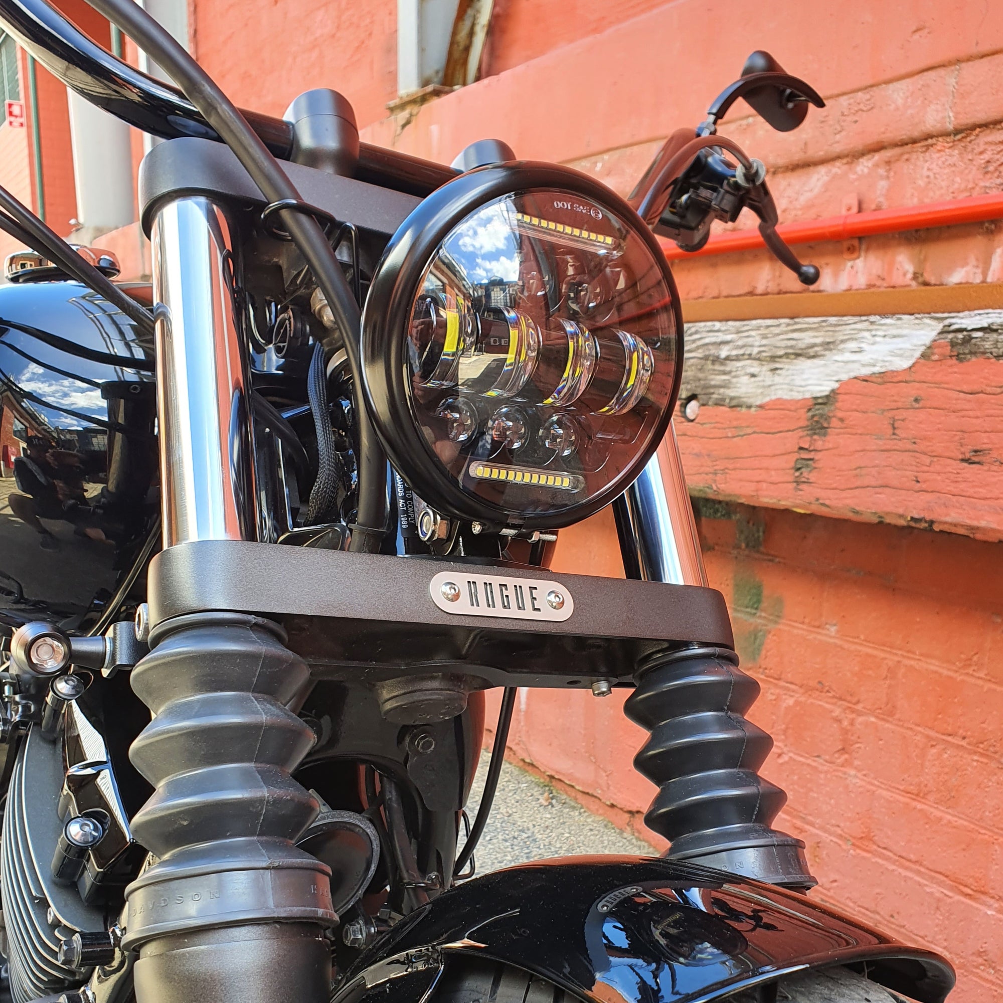 Daywalker led headlight 5¾ rogue xvs650 vstar