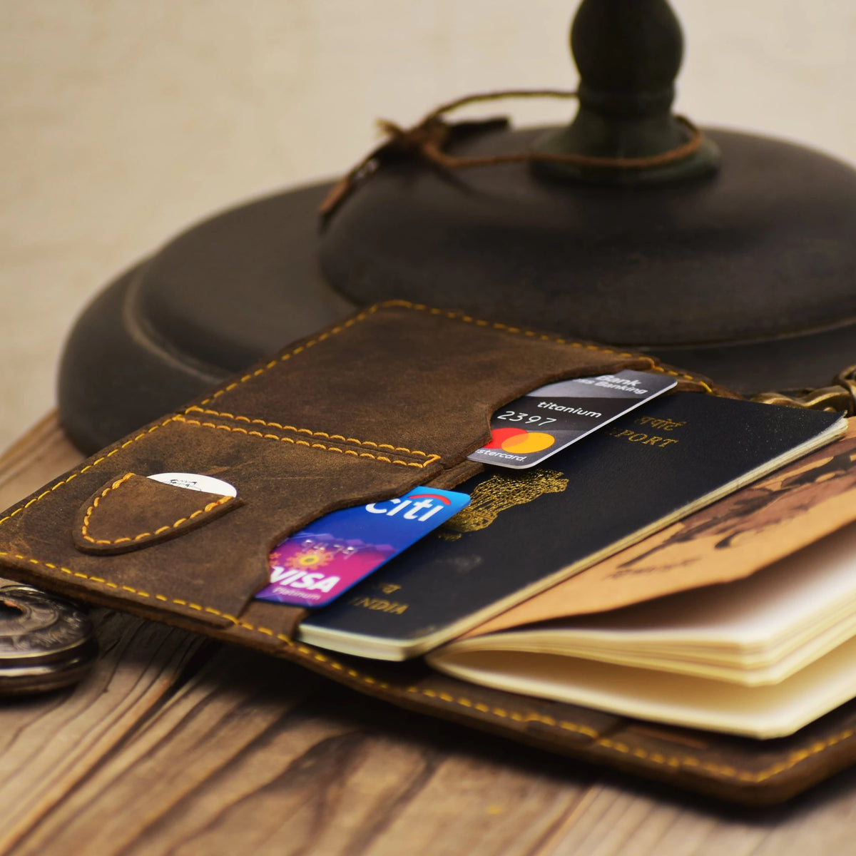 EXPLORER NOTEBOOK WALLET - BROWN