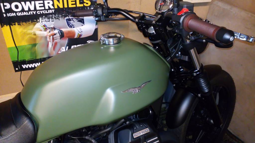 MONZA CAP KIT FOR TRIUMPH AND HD - BRUSHED FINISH - Rogue Motorcycles