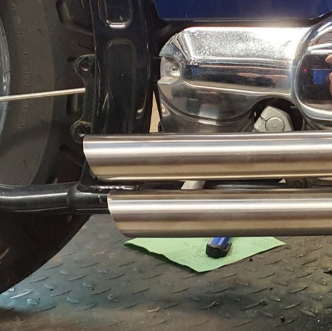 Yamaha XVS650 V-star - Stainless Exhaust "Short Shots"