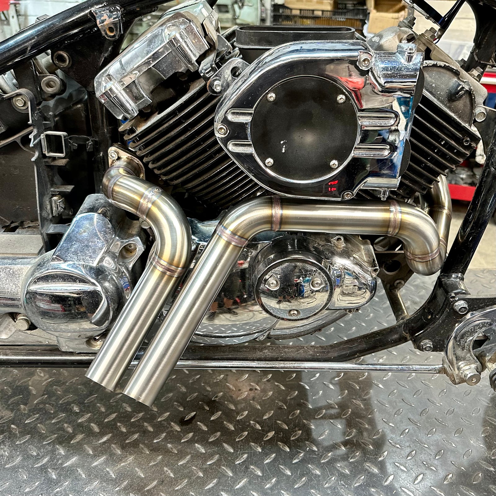 Yamaha XVS650 V-star - Stainless Exhaust "Short Bob” HyperCharger