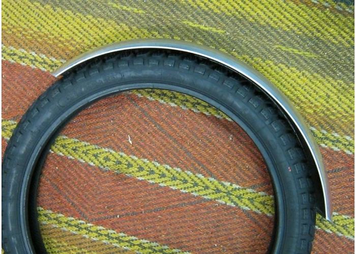 21 Inch Enduro Fender 103mm Aluminium.  Width: 103mm Length: 830mm Diameter: 740mm.