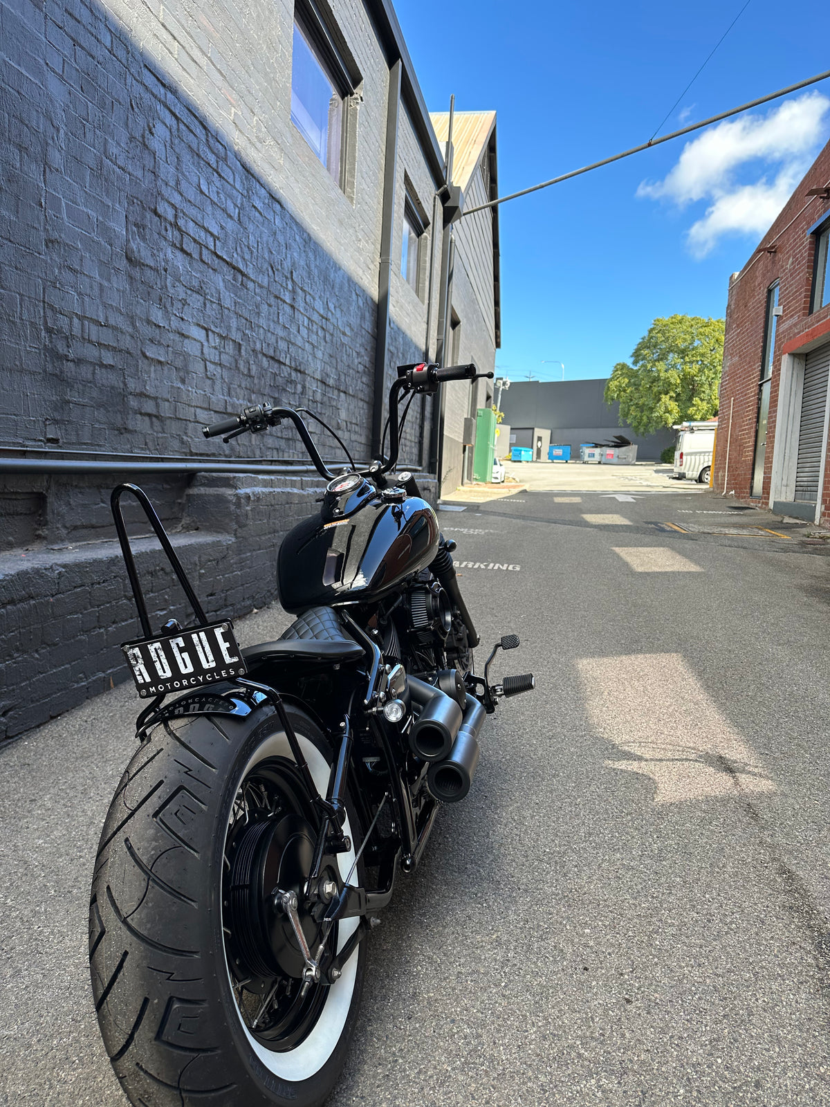 Yamaha XVS650 V-star sissy bar